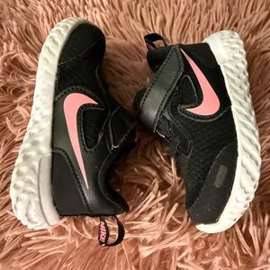 Nike Kids Black Sneakers with Pink Swoosh